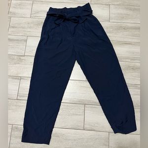 Women’s madewell size 2 blue paper bag pants